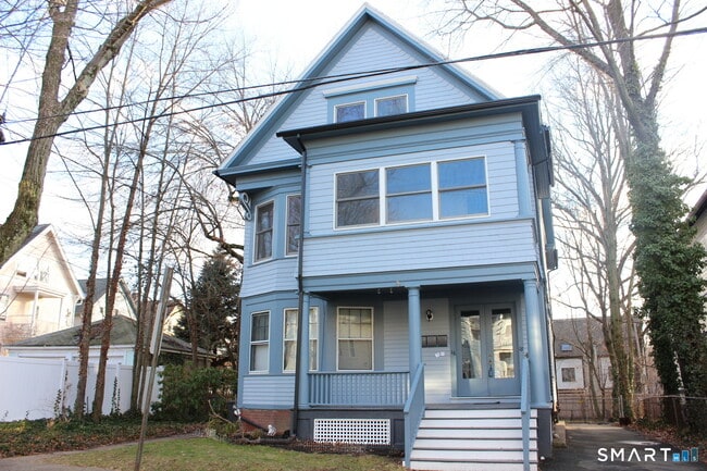 Building Photo - 16 Woodland St Unit 1