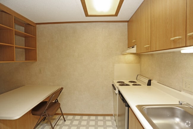 Studio - Kitchen