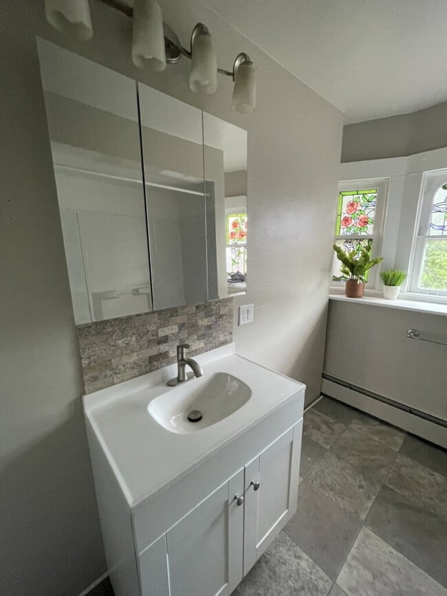Photo - "4-Bed Home with spacious rooms in Wilkes Barre!"