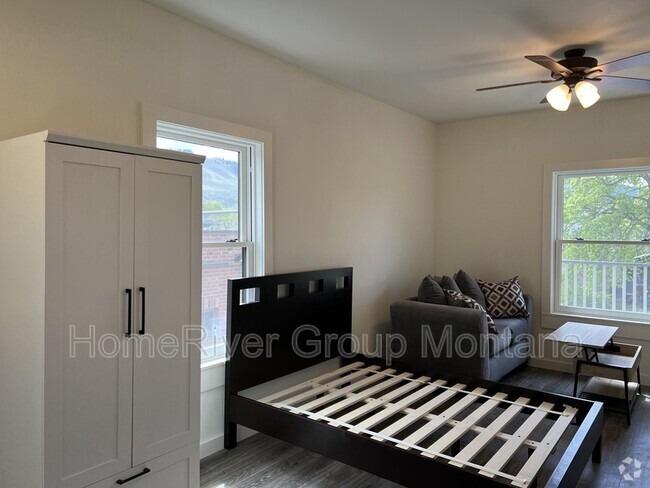 Building Photo - 508 S 3rd St W Rental