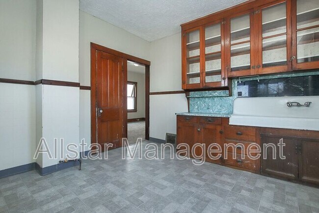 Photo - 1101 E 66th St Unidad #1