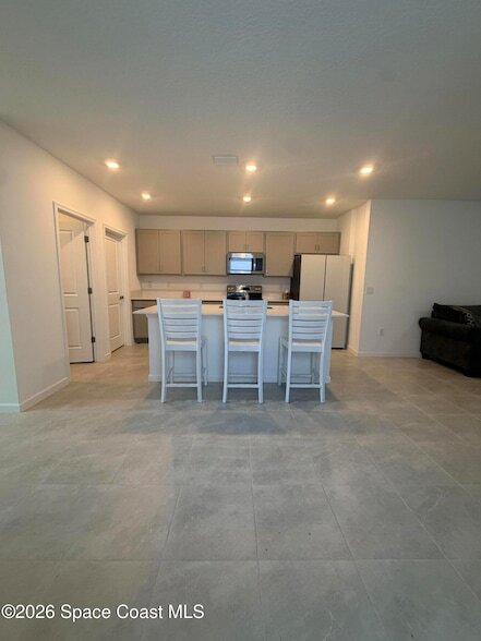 1707 Colebrook Cir SW