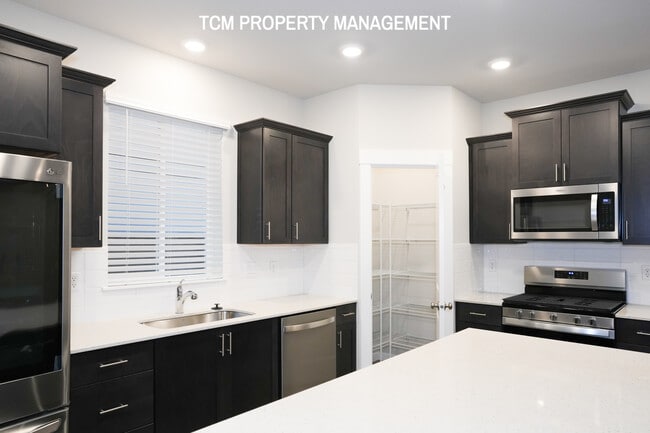 Photo - 18818-18813 13th Ave W