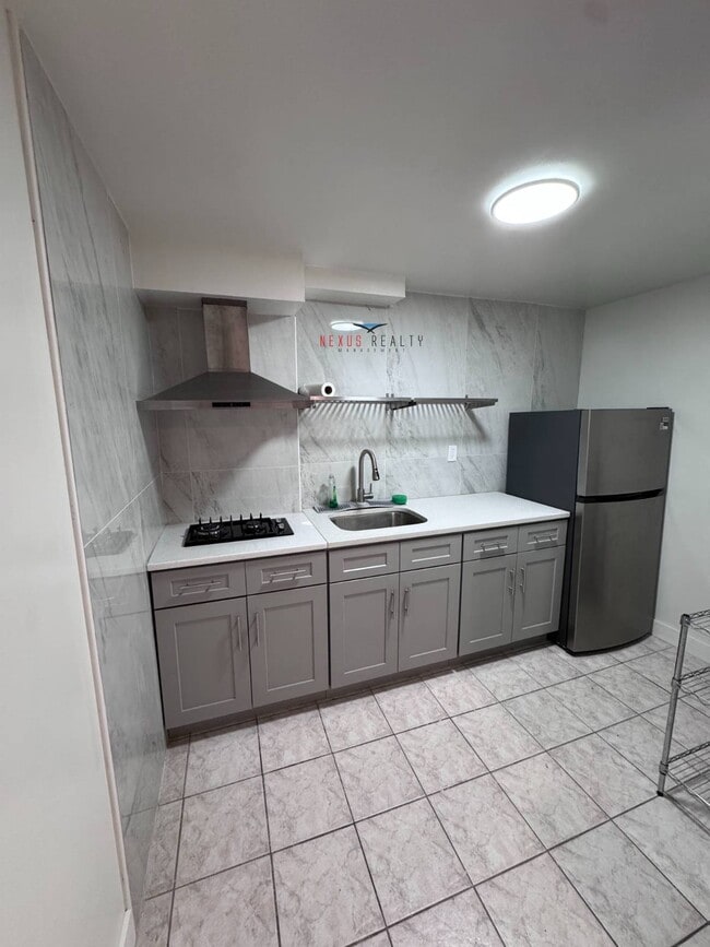 Building Photo - 34-29 69th St