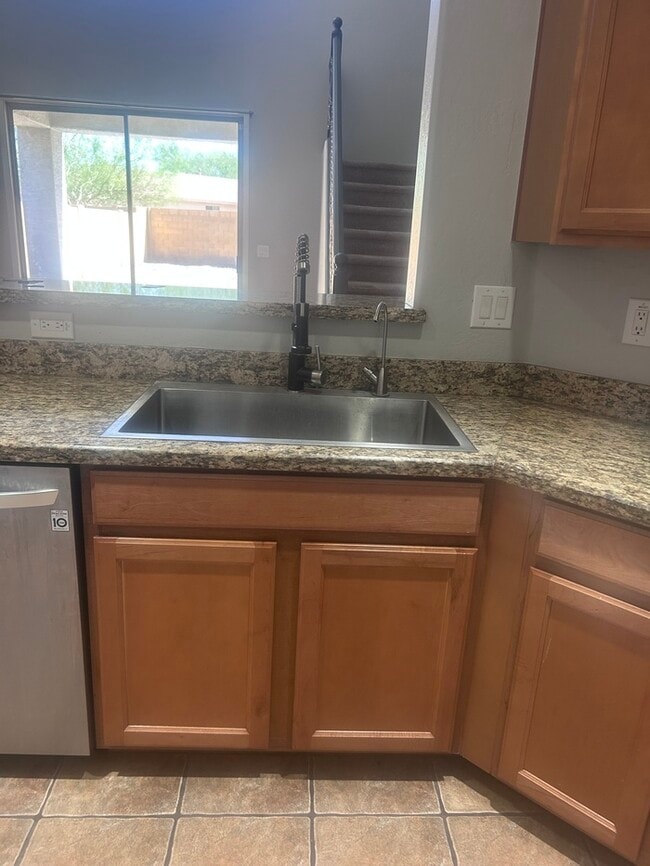 Photo - 6609 S 57th Ave