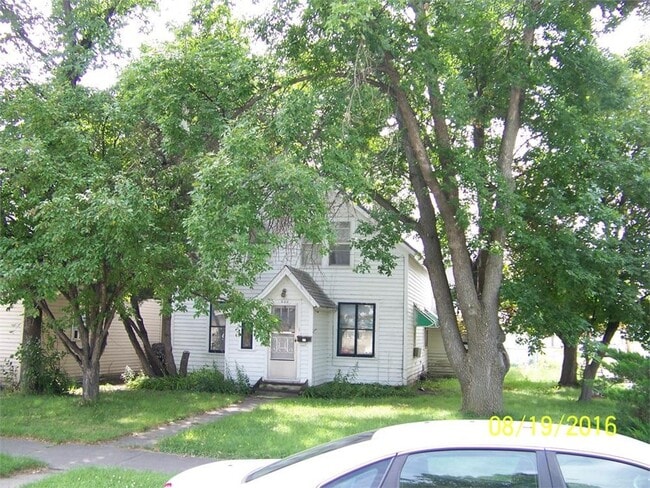 Photo - 4 bedroom 2 bathroom with garage and fence...