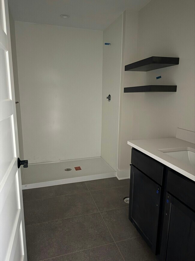 Photo - 106 E Erie St Unit 2B