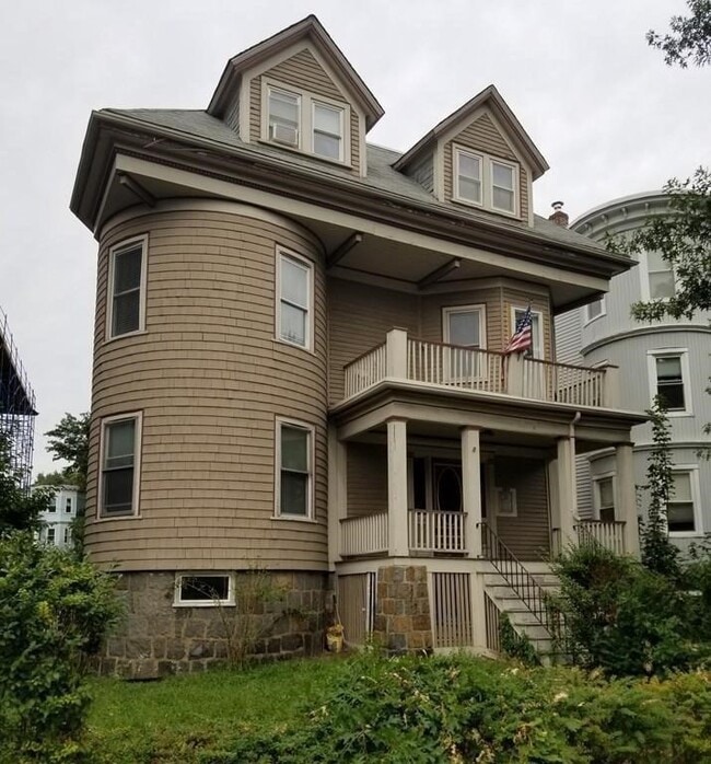 Photo - 760 Columbia Rd