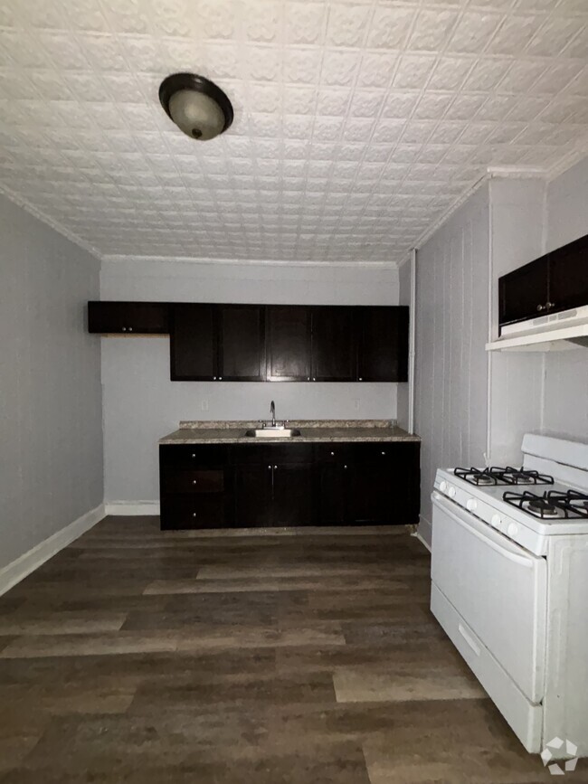 Building Photo - 597 15th Ave Unit 1 Rental
