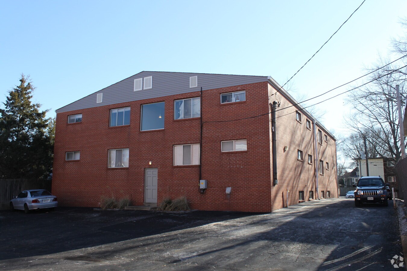 Photo - Sarah Anna Apartments