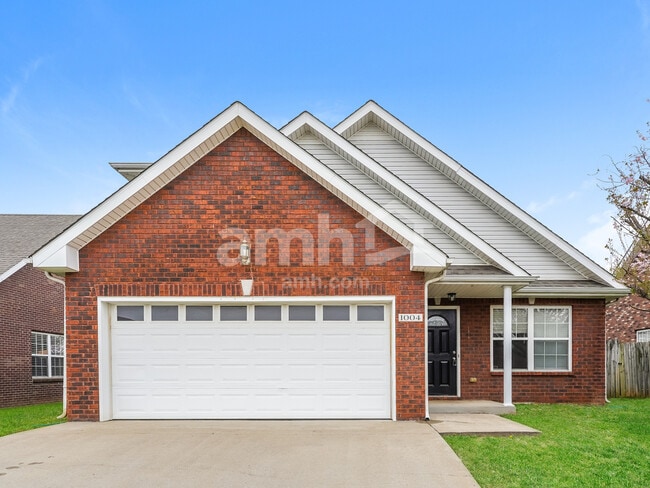 Building Photo - 1004 Hendricks Ct