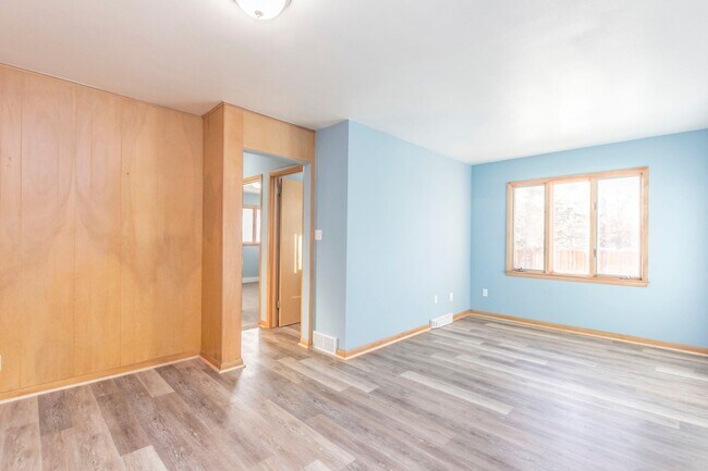 535 Linden Ln