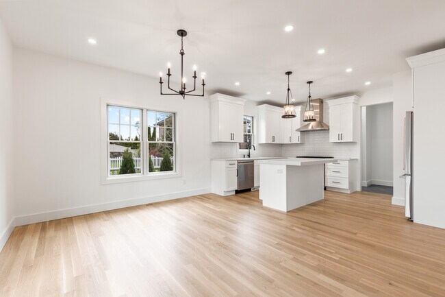 Photo - 194 Nelson Ave