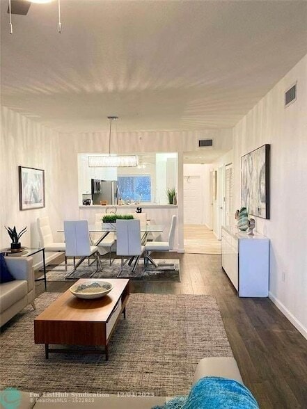 Building Photo - 7755 Yardley Dr Unit 112