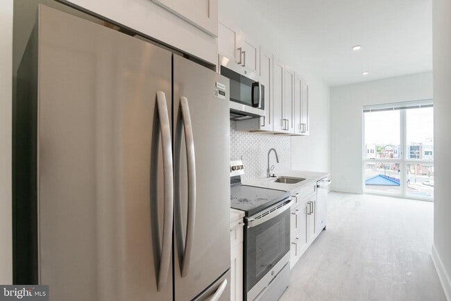 Photo - 1622 Point Breeze Ave Unit 303
