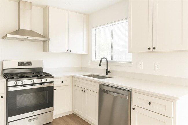 Photo - 1700 Garden Villa Dr