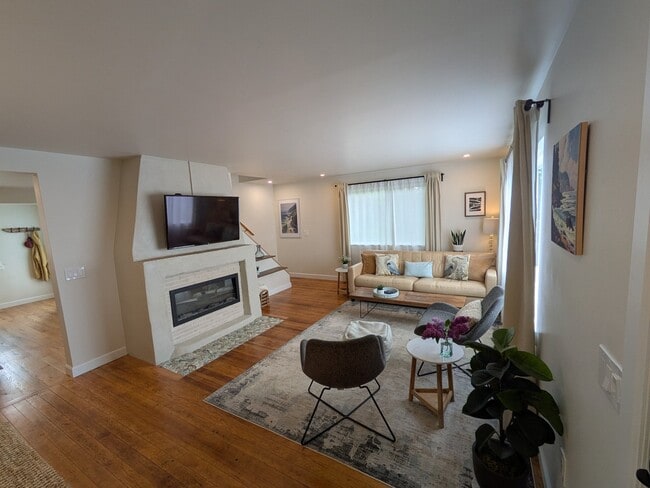 Photo - 1558 SE 51st St