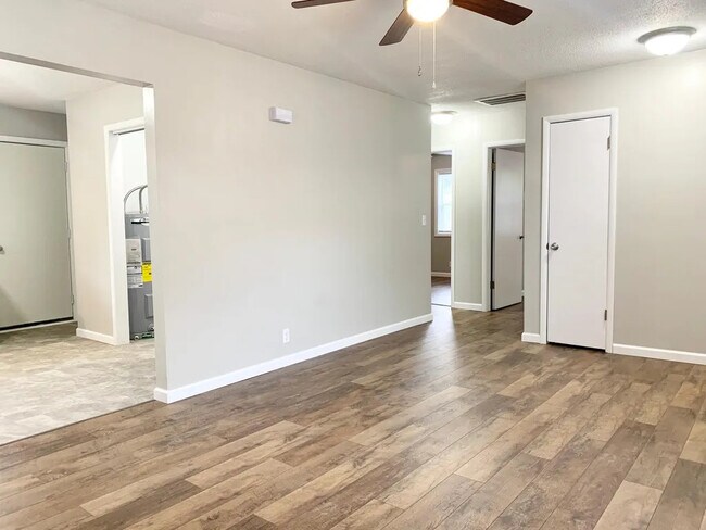 115 Rader St Unit 113