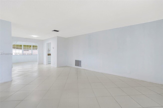 Photo - 1005 SW 18th St