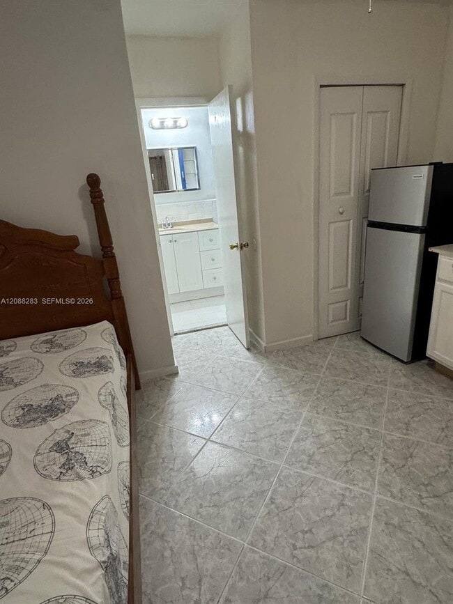 1281 NE 210th Terrace Unidad B
