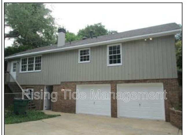 Photo - 103 Fox Hill Ct