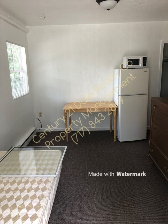 Photo - 1 Bedroom Efficiency Apartment All Utilities Included Unidad 4762