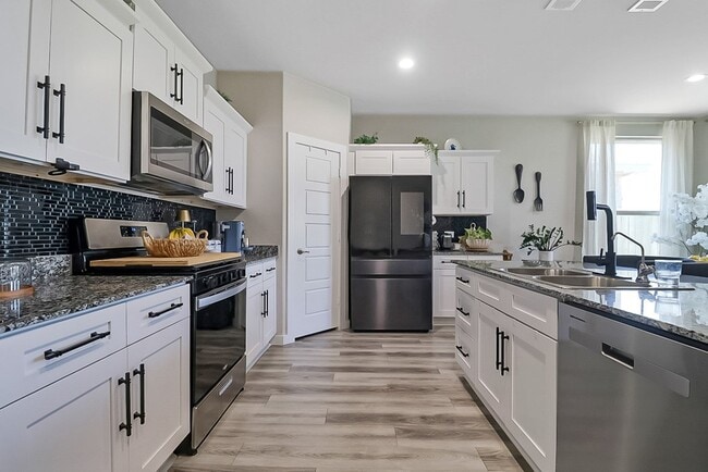 Photo - 6402 Oracle Dr
