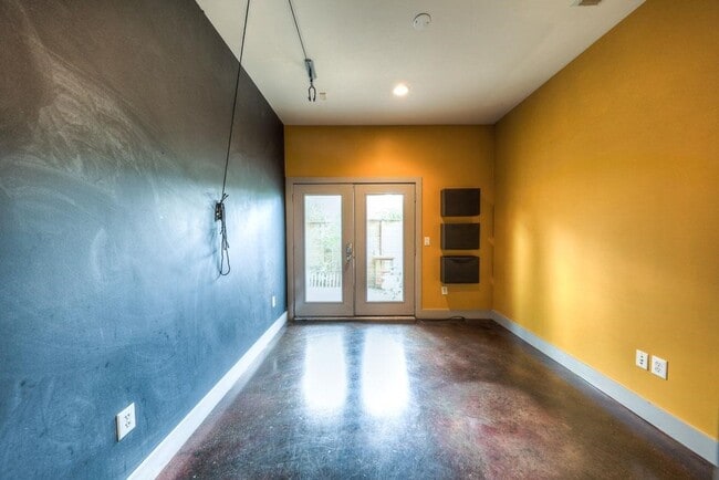 Photo - 2310 Union St Unit A