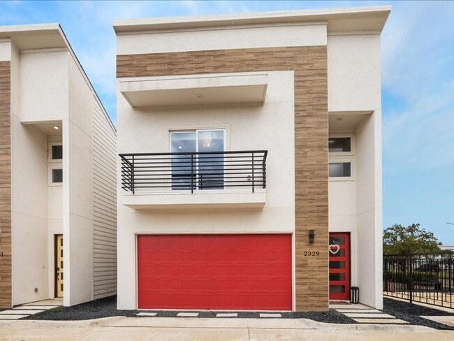 Building Photo - 2329 Paul Quinn St