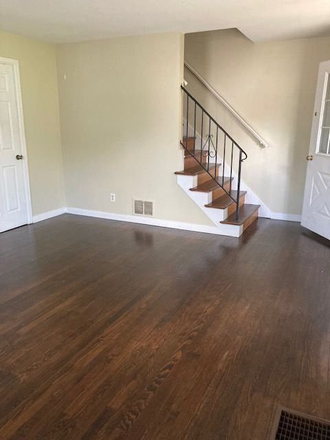 Photo - 318 W Xenia Dr