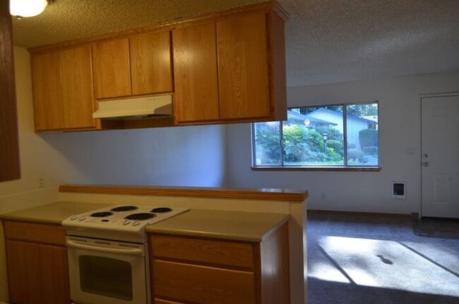 Photo - OPEN KITCHEN, GREAT LOCATION