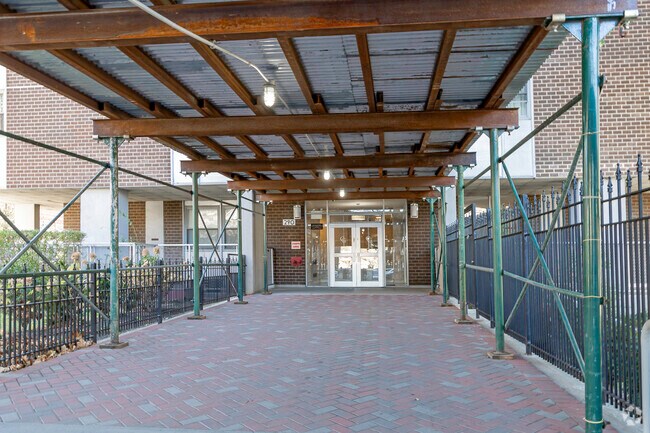 Entrance - Corlear Gardens