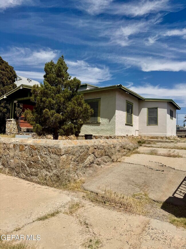 Photo - 3203 Frankfort Ave