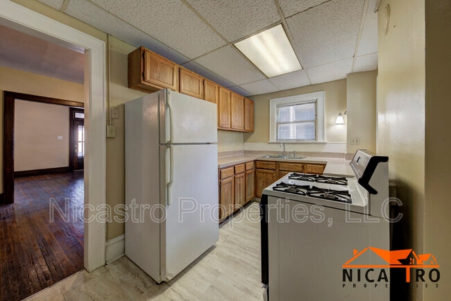 Photo - 1640 Indianola Ave
