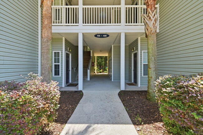 Photo - 407 S Elgin Ct
