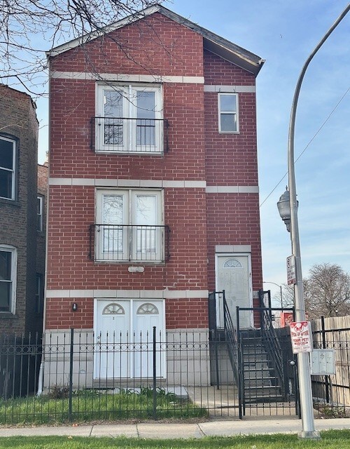 Building Photo - 3000 W Flournoy St Unit 3