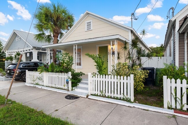 Photo - 2205 E 5th Ave