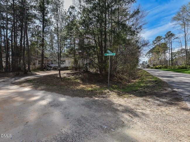 Photo - 4304 Amherst St