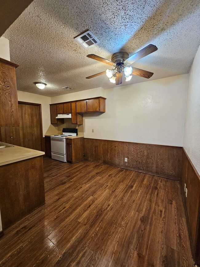 Photo - SE Norman! Easy Access to I35.