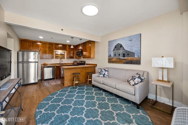 Photo - 3801 Halsey St Unit Apt 215
