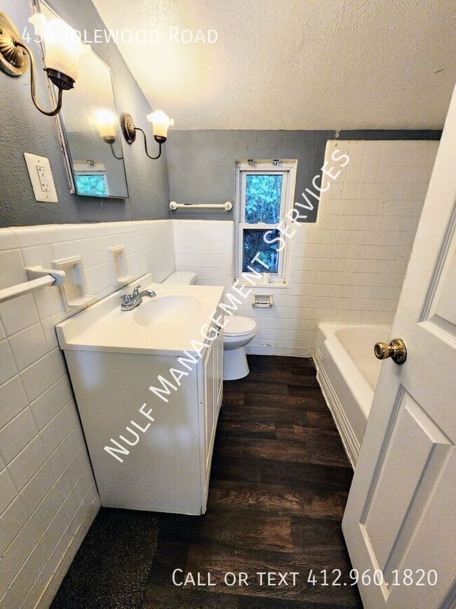 Photo - 451 Idlewood Rd