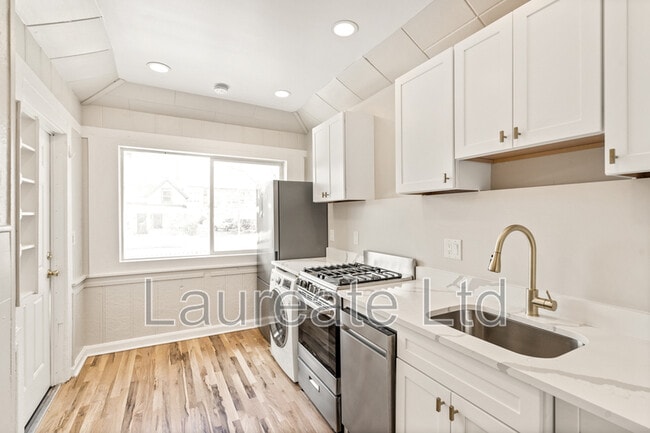 Photo - 252 Lincoln St Unit #2