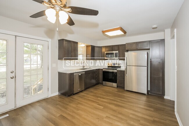 Photo - 11032 N Harrison St