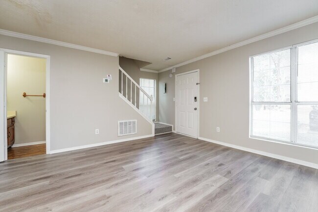 Photo - 1418 Stonegate Point