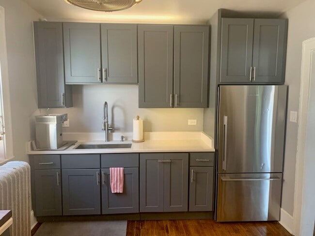 2439 W Gunnison St Unidad 3