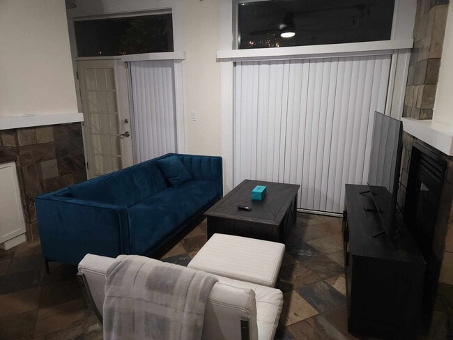 Photo - 985 Richards St Unité SI ID1514873P