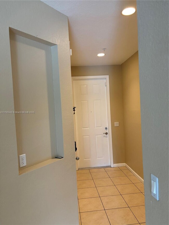 Photo - 2832 SW 81st Ave