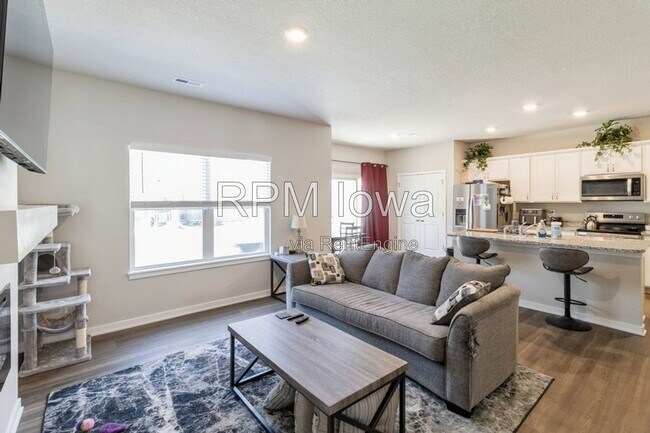 Photo - 3220 NW Greenwood St