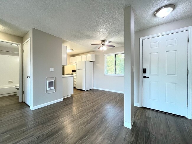 Photo - West on Murray Apartments