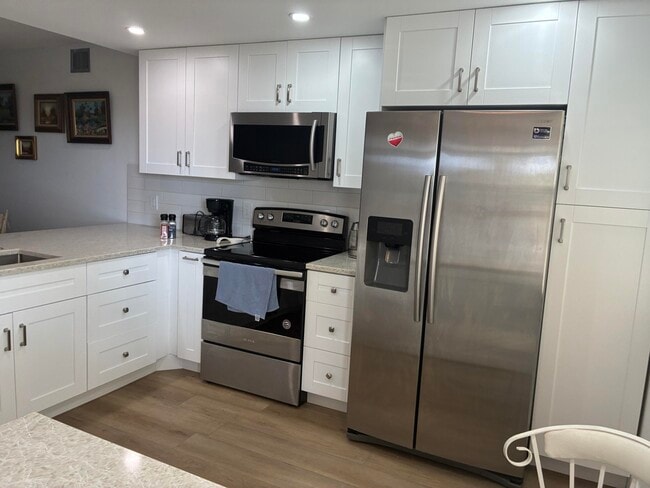 Photo - 3405 Bimini Ln Unidad D4